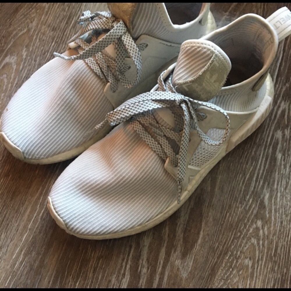 Adidas NMD R1 - Picture 2 of 3
